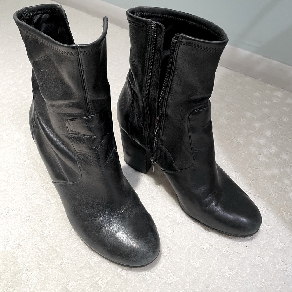 Via Spiga Booties Size 10